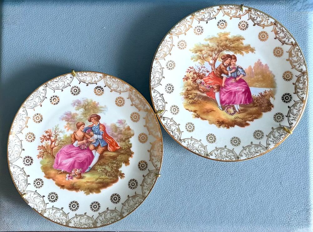 Vintage Pair Hand-Painted F.M. Limoges France Courting Porcelain Plates 22K Gold